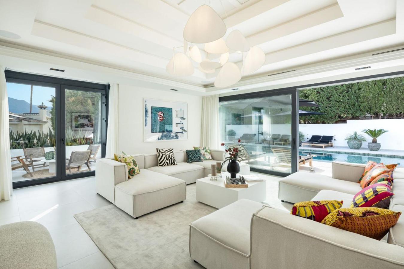Villa Interni Nueva Andalucia *