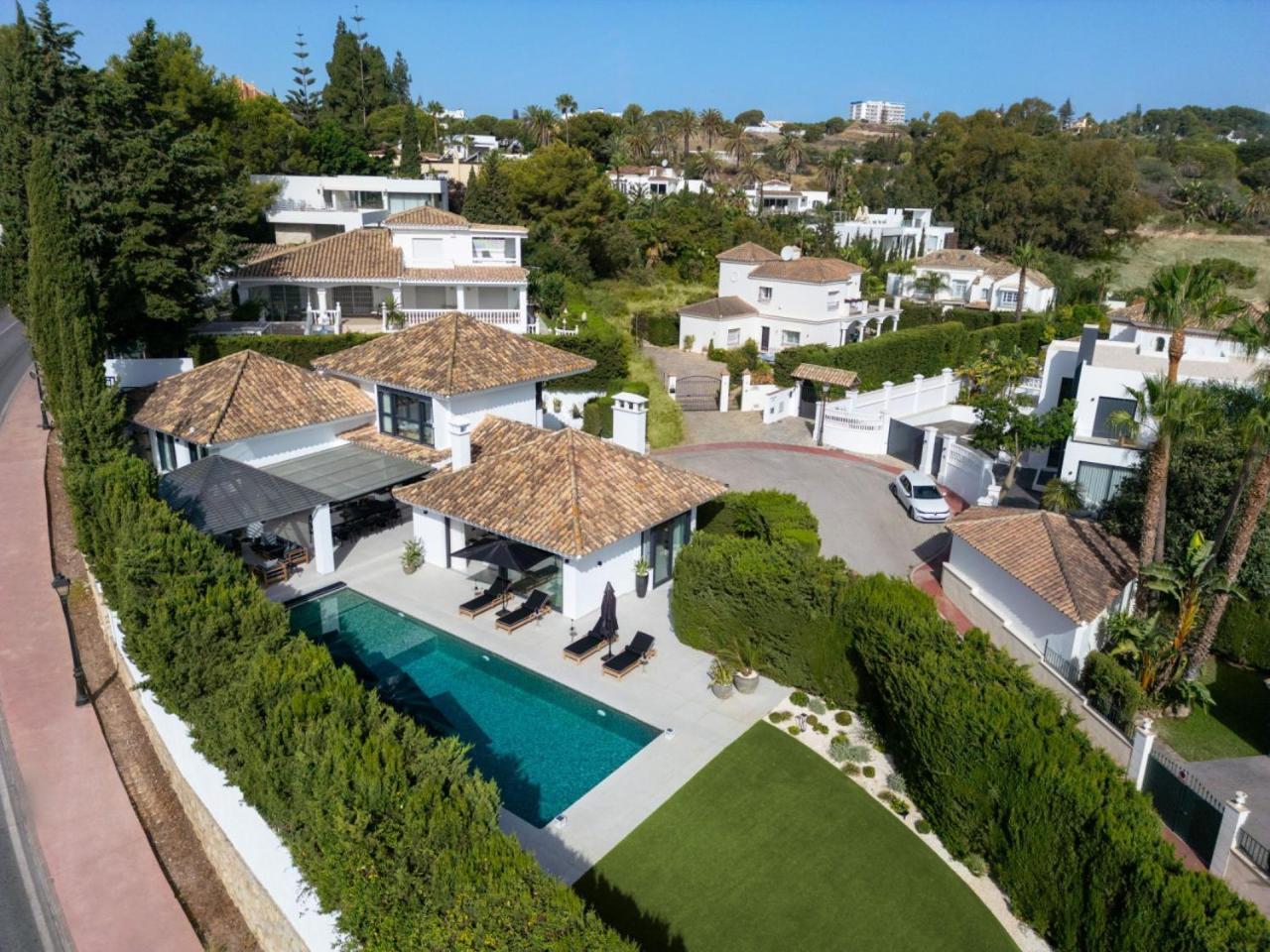 Interni Nueva Andalucia Villa *